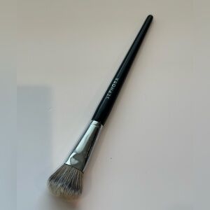 SEPHORA COLLECTION PRO Foundation Brush #56